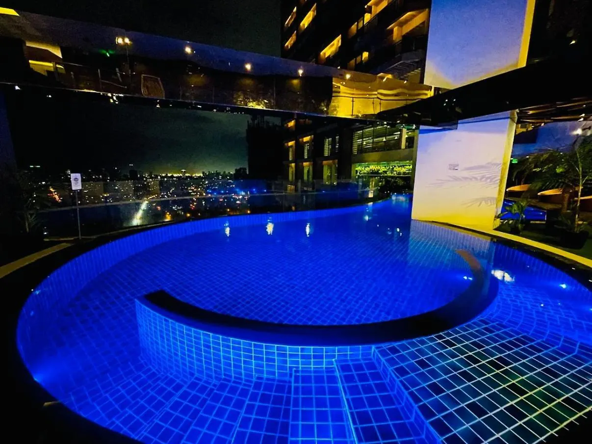 Hotel The Gramercy Residences New Sleek 1Br Suite, 600Mbps Wifi, Netflix & Free Amenities Manila