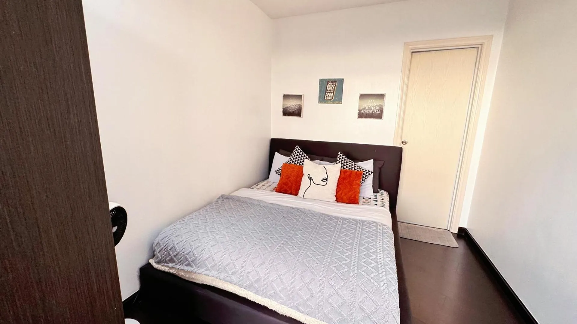 The Gramercy Residences New Sleek 1Br Suite, 600Mbps Wifi, Netflix & Free Amenities Manila 5*,  Philippines
