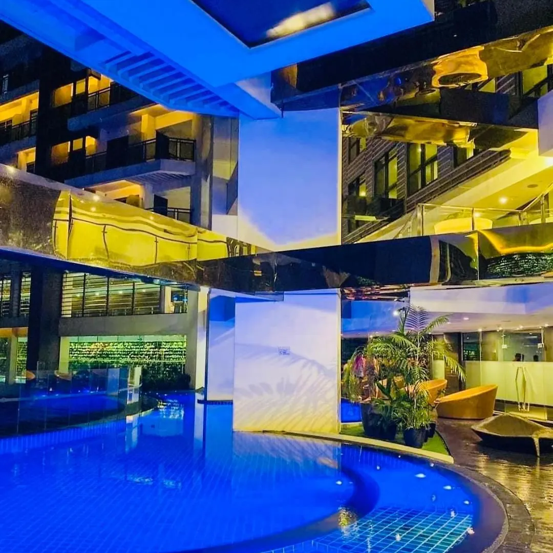 The Gramercy Residences New Sleek 1Br Suite, 600Mbps Wifi, Netflix & Free Amenities Manila 5*,
