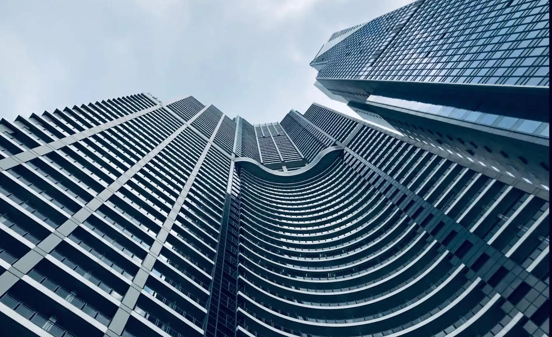 The Gramercy Residences New Sleek 1Br Suite, 600Mbps Wifi, Netflix & Free Amenities Manila