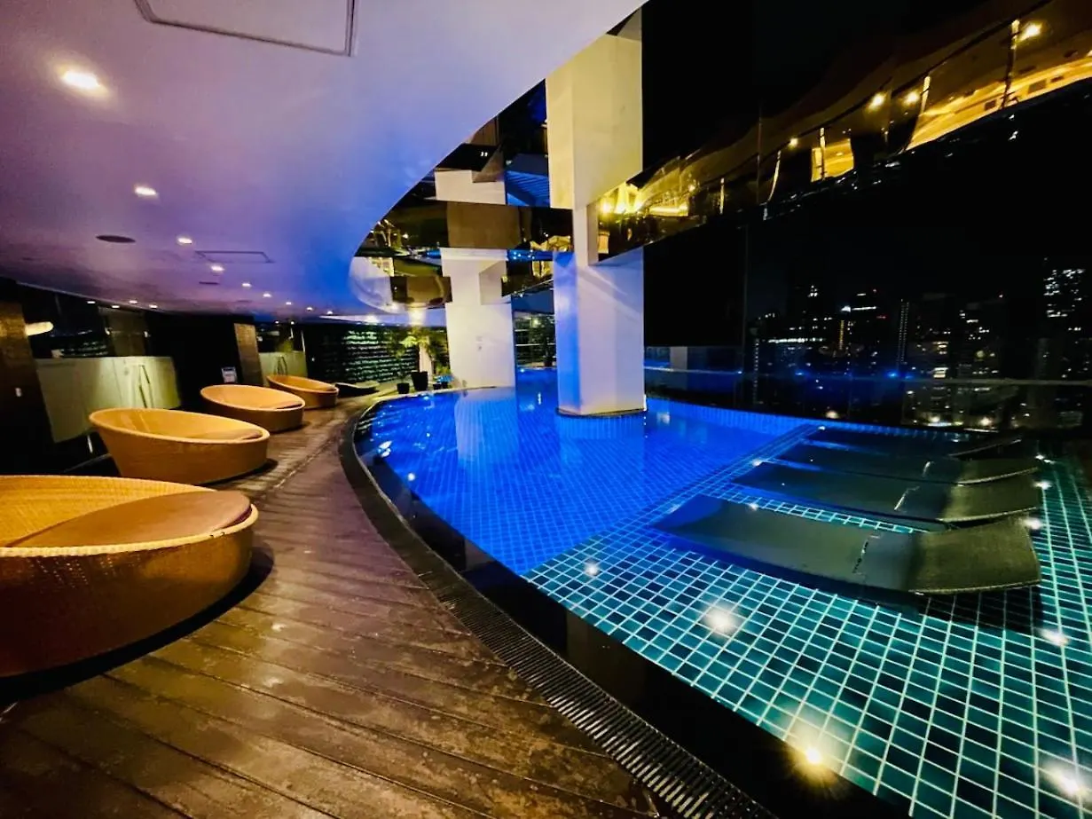 The Gramercy Residences New Sleek 1Br Suite, 600Mbps Wifi, Netflix & Free Amenities Manila 5*,  Philippines