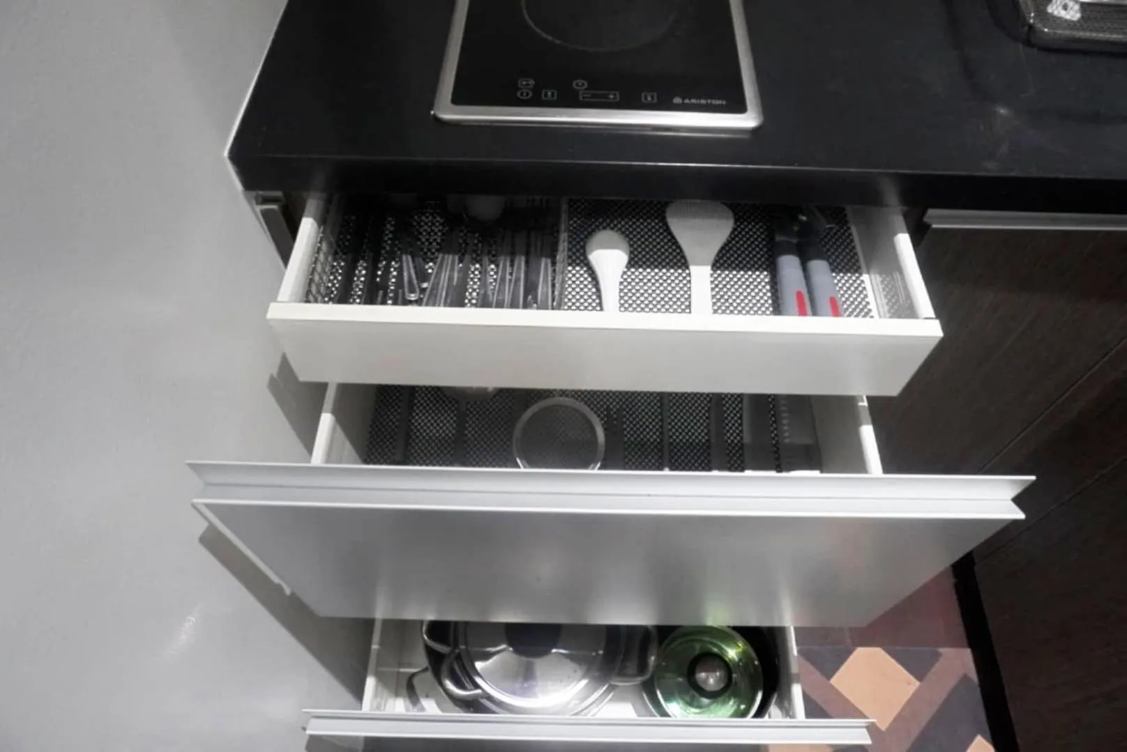 호텔 The Gramercy Residences New Sleek 1Br Suite, 600Mbps Wifi, Netflix & Free Amenities 마카티